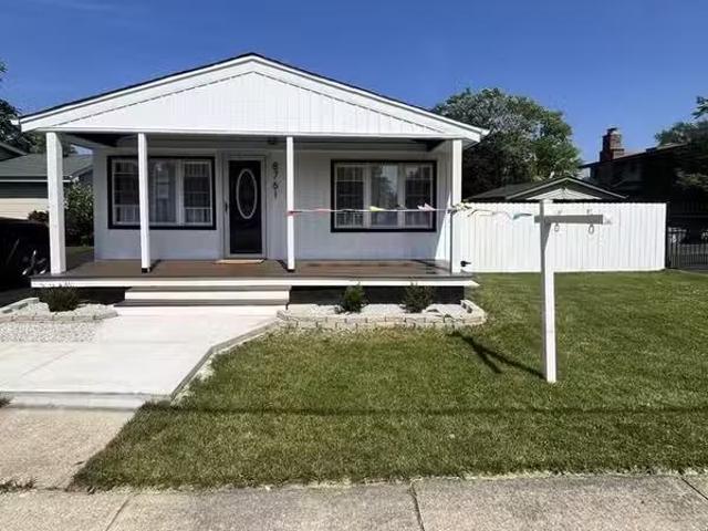 Condo for rent in Oak Lawn