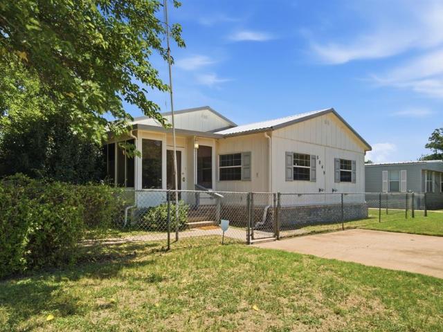 House for sale in Taylor, Texas