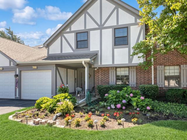 Condo for sale in Wood Dale, Illinois