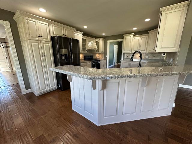 House for sale in Scottsville, Allen County