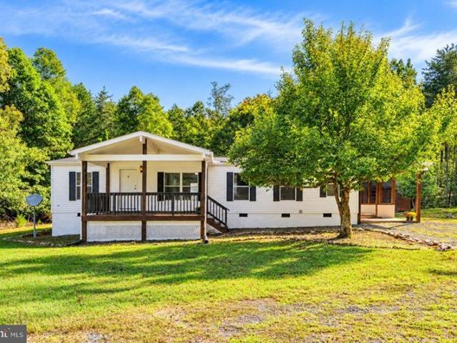 House for sale in Louisa, Louisa County