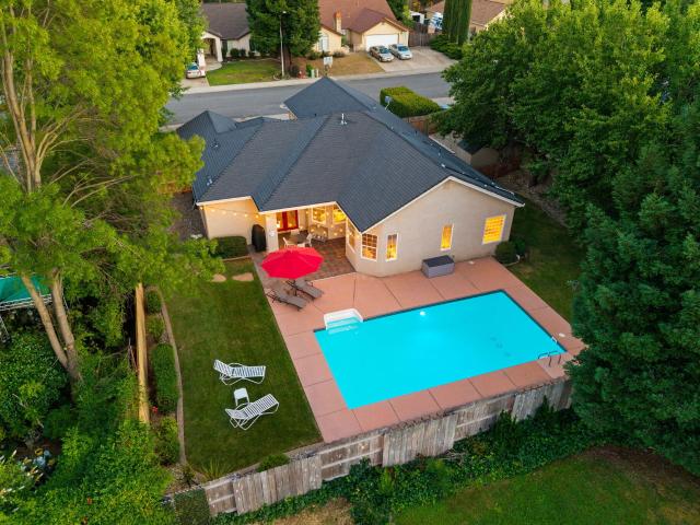 House for sale in Shasta, California