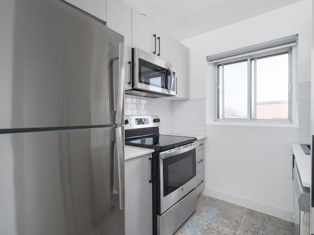 Apartment for rent in Côte-des-Neiges–Notre-Dame-de-Grâce, Montréal
