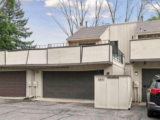 Townhouse for sale in Hennepin, Minnesota