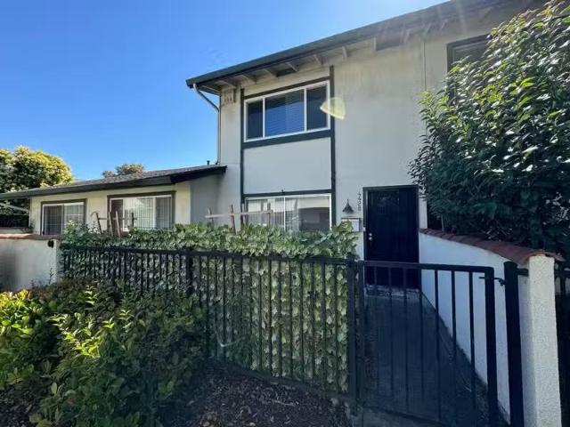 Condo for rent in Fremont