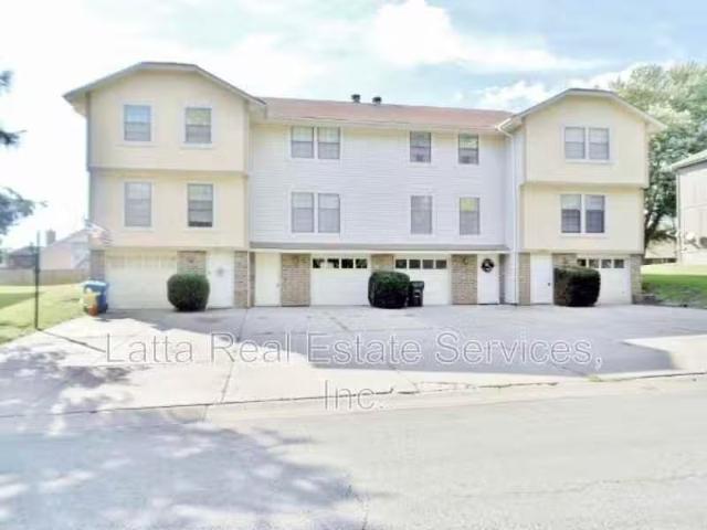 Condo for rent in Blue Springs