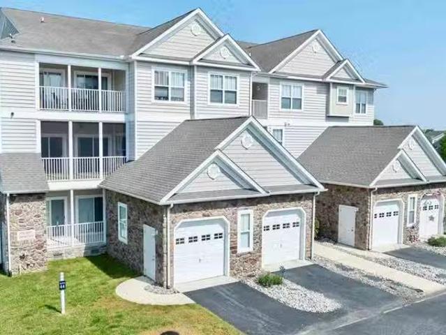 Condo for rent in Milford