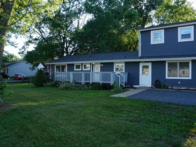 House for sale in Deale, Maryland