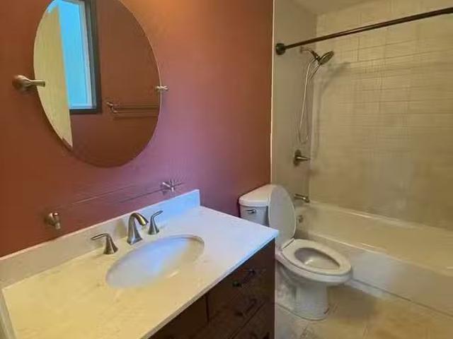 House for rent in Oak Harbor