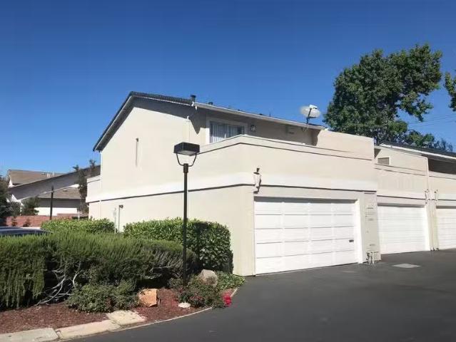 Condo for rent in Fremont