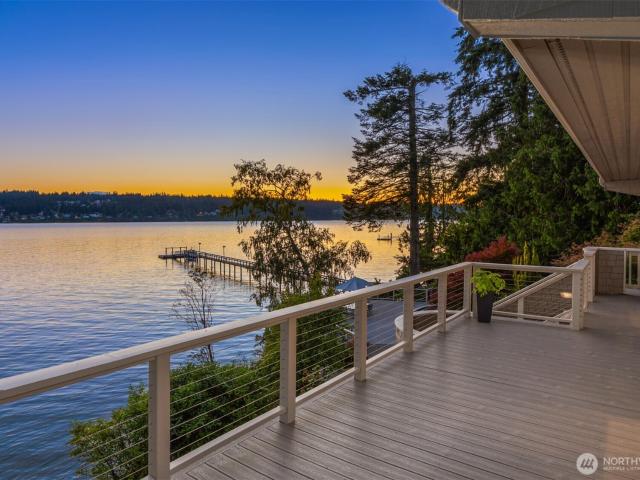 House for sale in Bainbridge Island, Washington