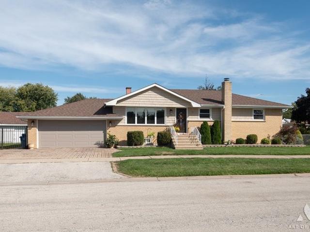 House for sale in Burbank, Cook County