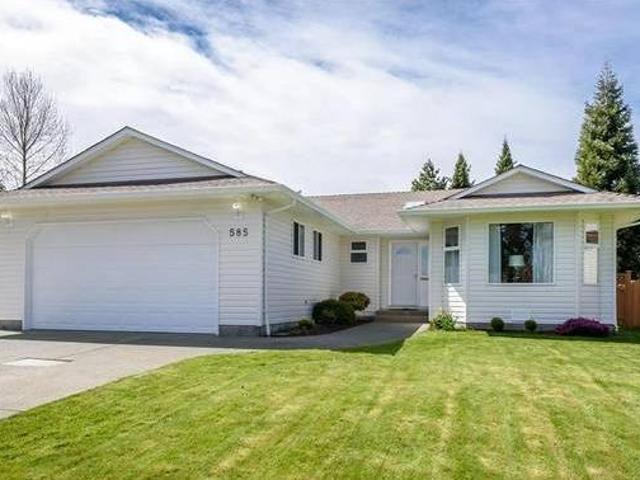 House for sale in Courtenay