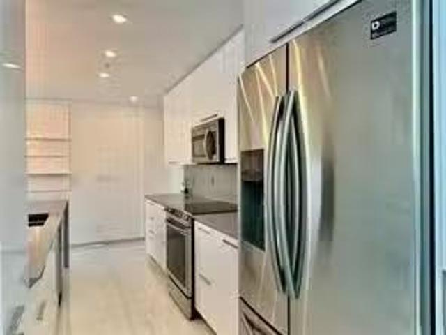 Condo for rent in Hollywood