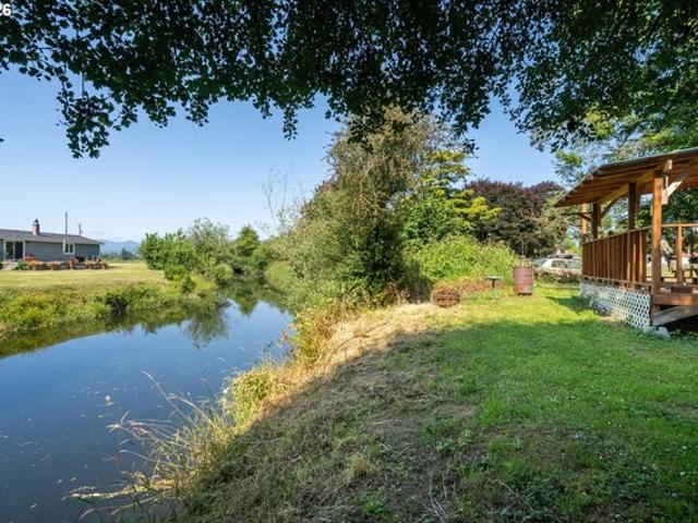 House for sale in Oregonia