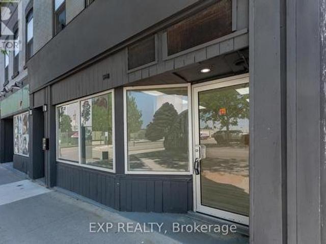 Commercial for rent in Niagara, Ontario