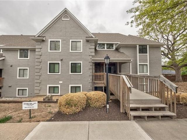 Condo for sale in Kansas