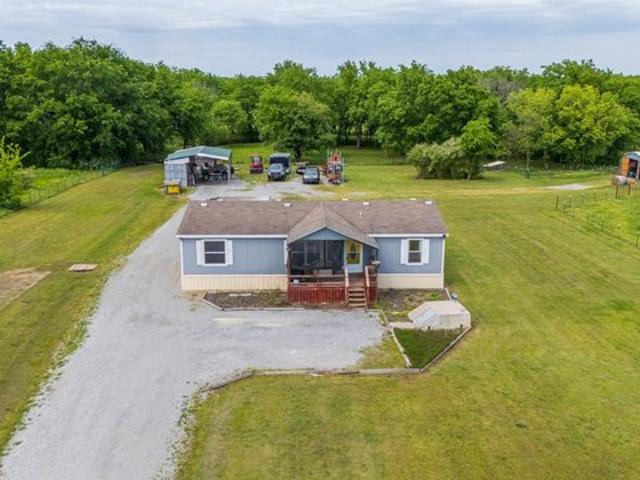 House for sale in Chouteau, Oklahoma