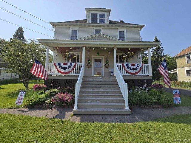 House for sale in Houghton, Michigan
