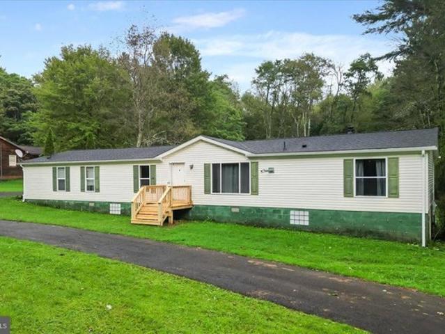 House for sale in Garrett, Maryland