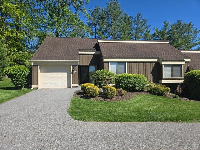 Condo for sale in Amawalk, New York