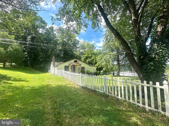 House for sale in Etters, Pennsylvania