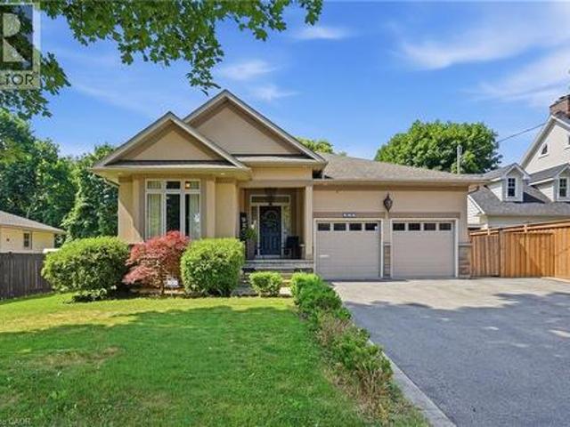 House for sale in Burlington, Ontario