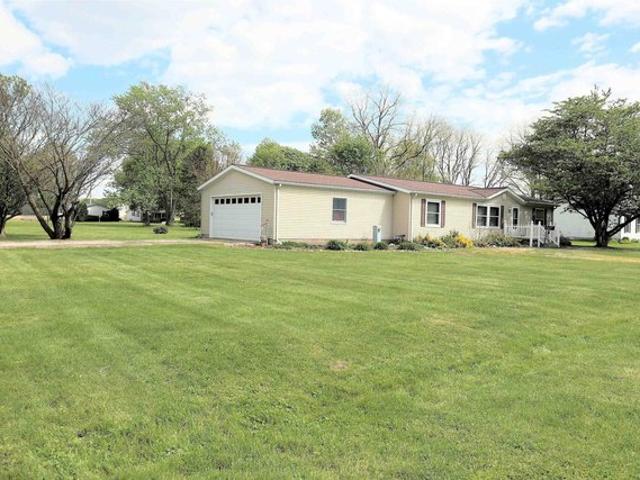 House for sale in Andrews, Indiana