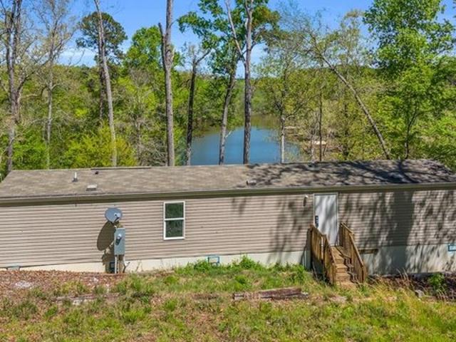 House for sale in Waterloo, South Carolina