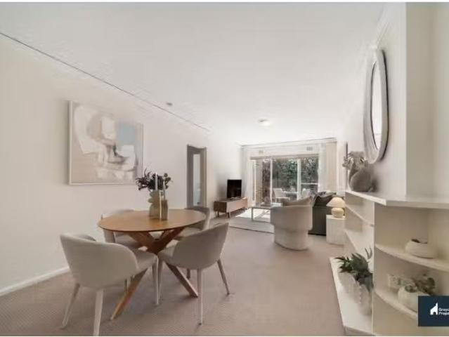 Apartment for rent in Lower North Shore, Sydney