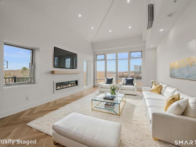 Condo for sale in Norwich, Connecticut