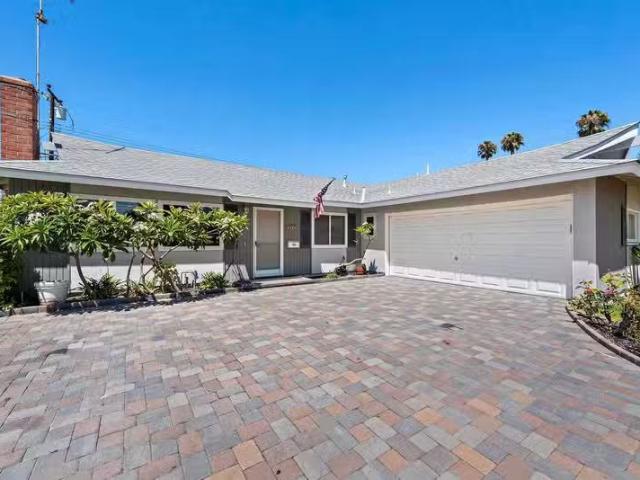 House for rent in Costa Mesa