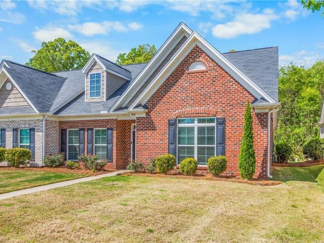 Townhouse for sale in Pfafftown, North Carolina