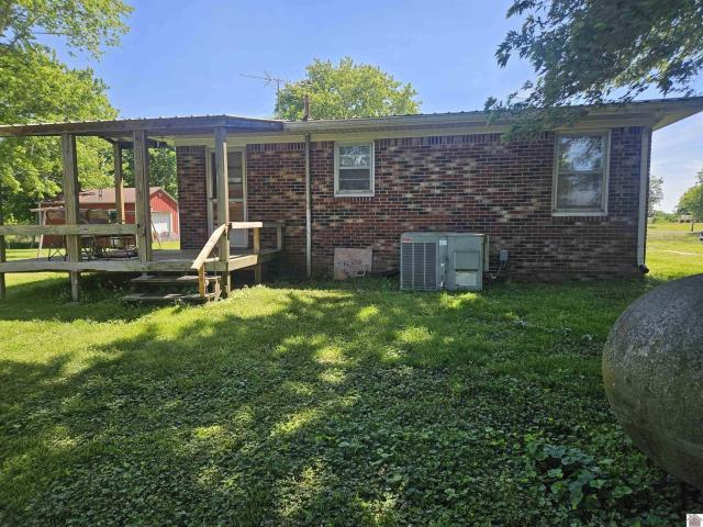 House for sale in Mayfield, Kentucky