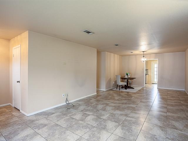 Townhouse for sale in Jefferson, Texas