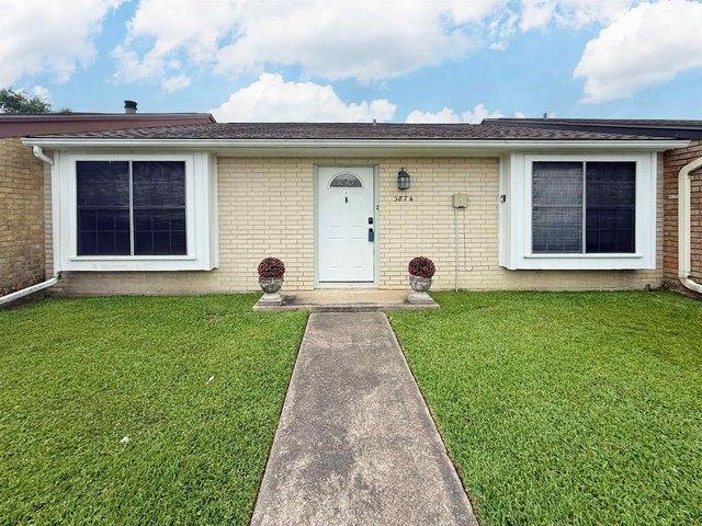 Townhouse for sale in Jefferson, Texas