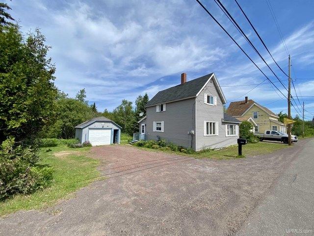 House for sale in Houghton, Michigan