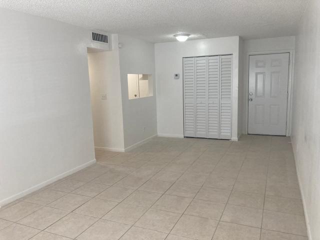 Apartment for rent in Davie, Florida