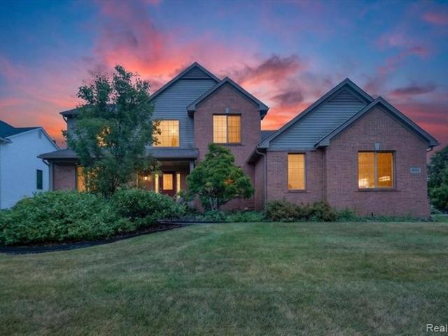 House for sale in South Lyon, Oakland County