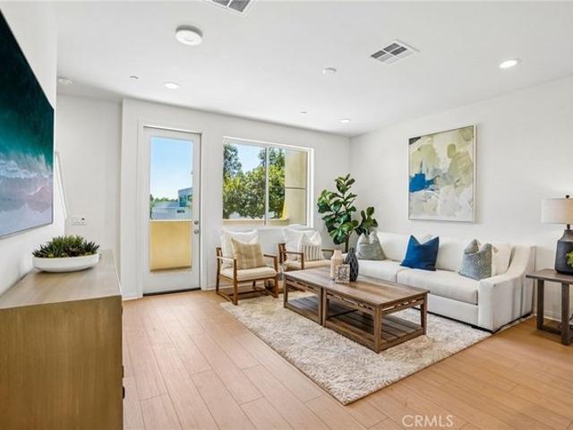 Condo for sale in Long Beach, California
