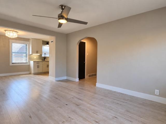 Apartment for rent in Saint Louis Hills, Saint Louis