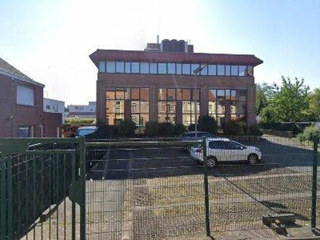 Bureau vente à Sint-pieters-leeuw, Brabant