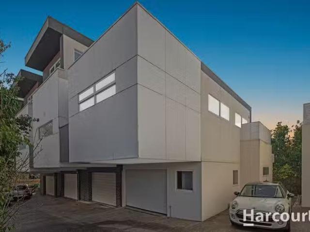 House for rent in Burwood East, Melbourne