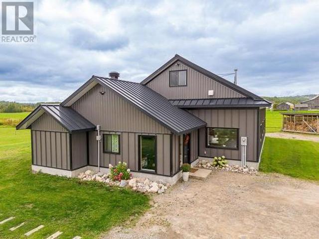 House for sale in Ontario