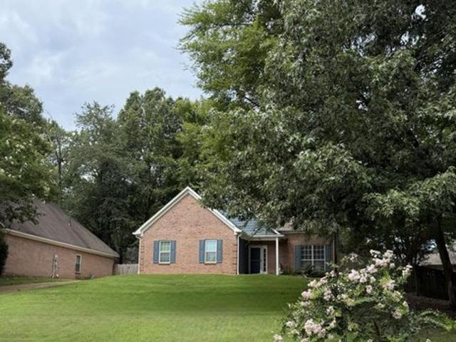 House for sale in Nesbit, Mississippi