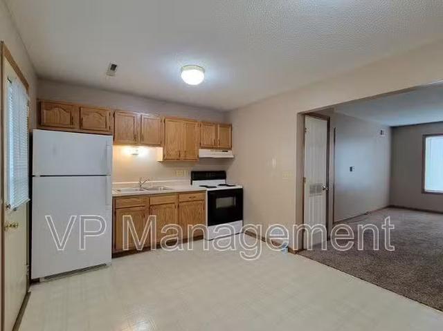 Condo for rent in Bettendorf Condo for rent in Bettendorf
