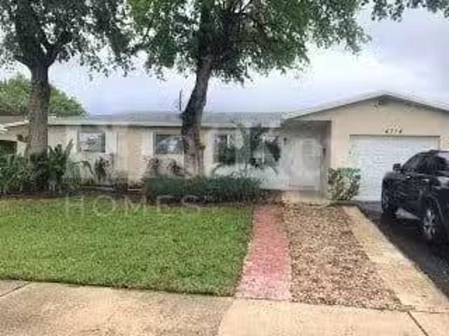 House for rent in Hollywood