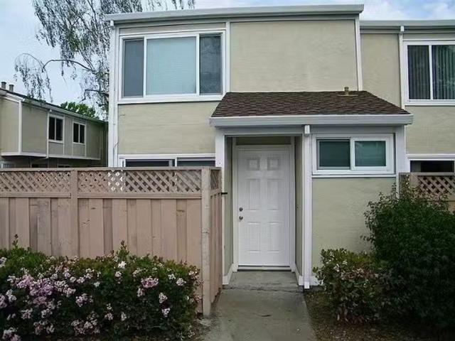 Condo for rent in Fremont