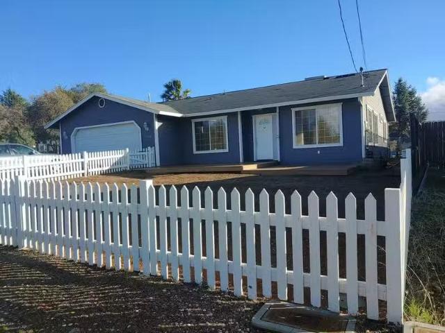 House for rent in Clearlake