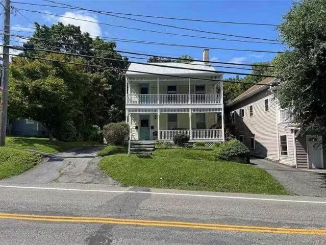 Condo for rent in Monroe